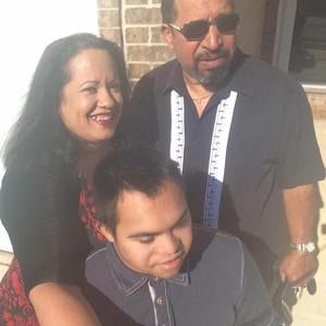 Meet your Posher, Alicia